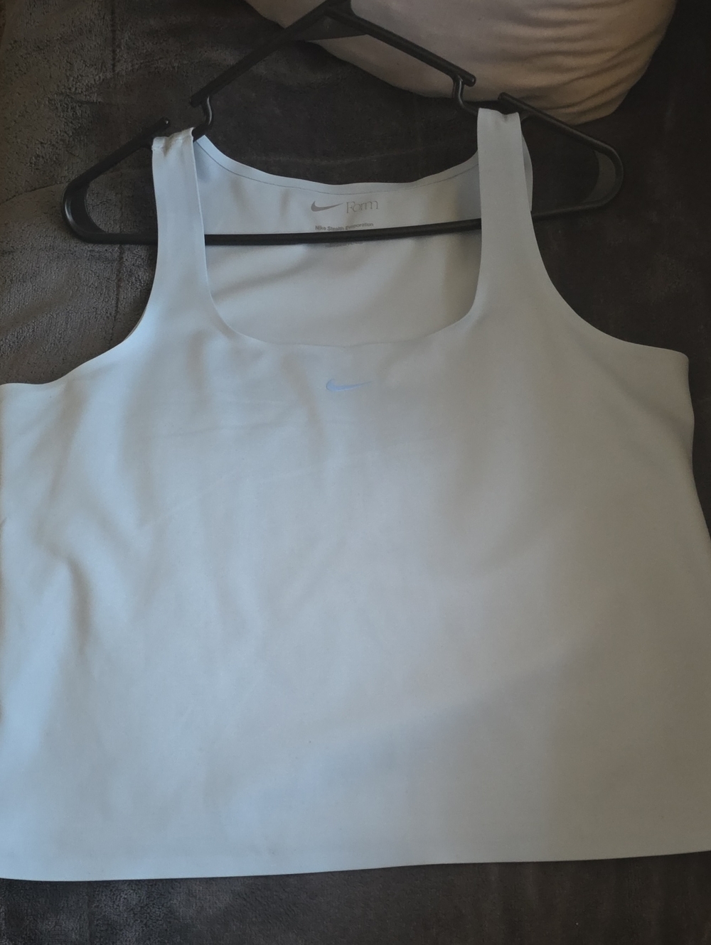 Nike Women’s Pale Blue Athletic Tank Large- XL